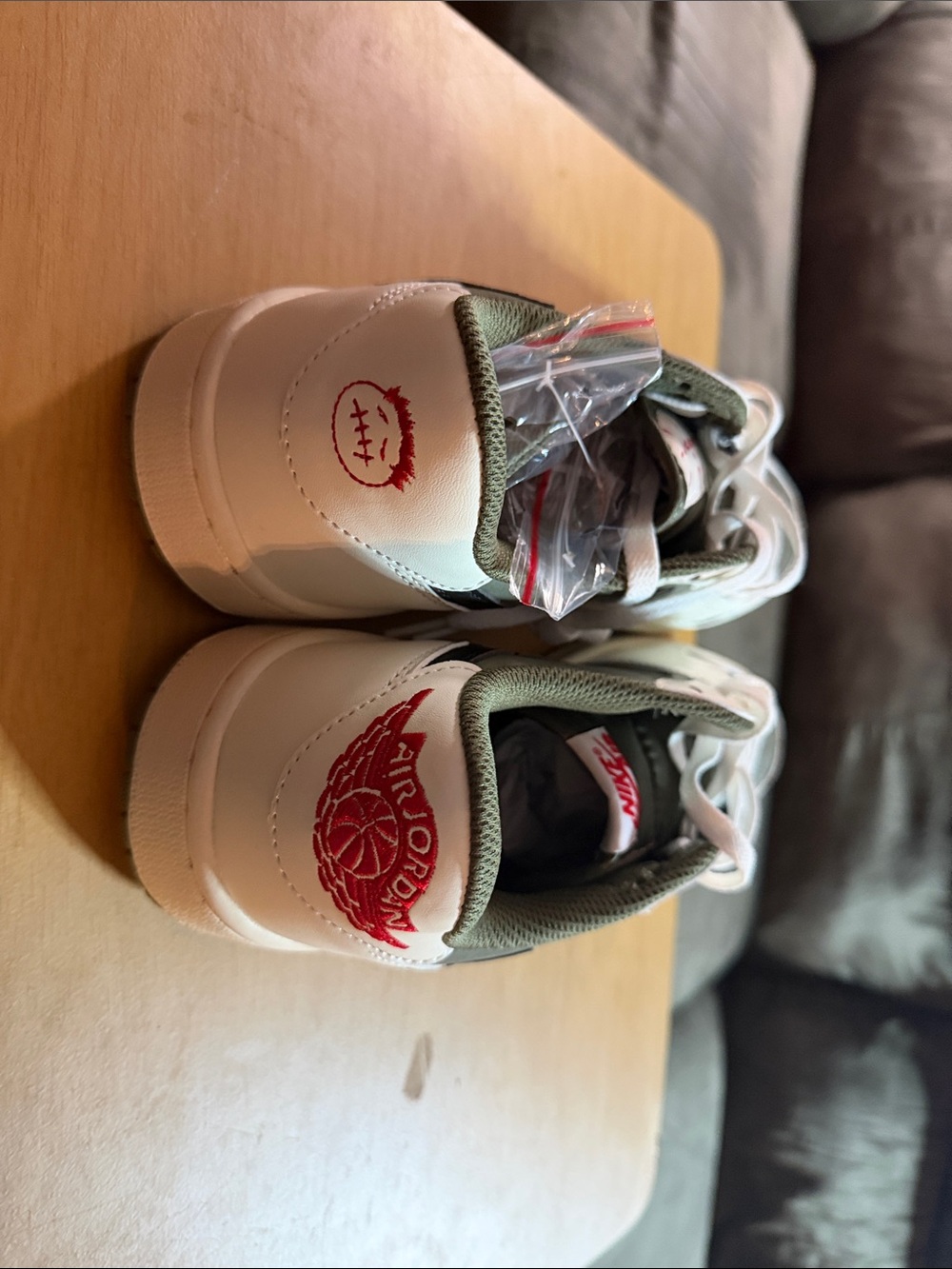 Jordan Travis Scott - Picture 3 of 4